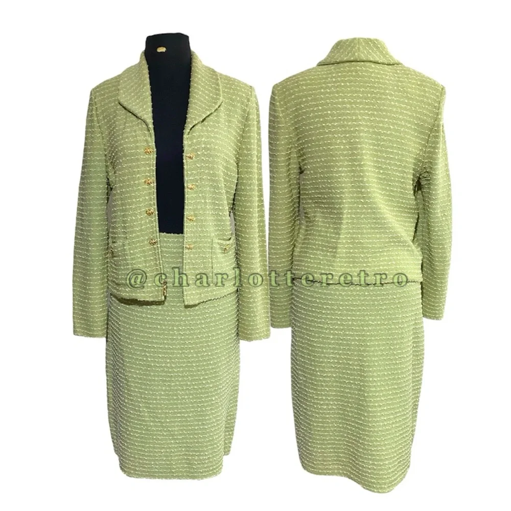 St. John • Santana Knit Green Boucle Skirt Suit • USA